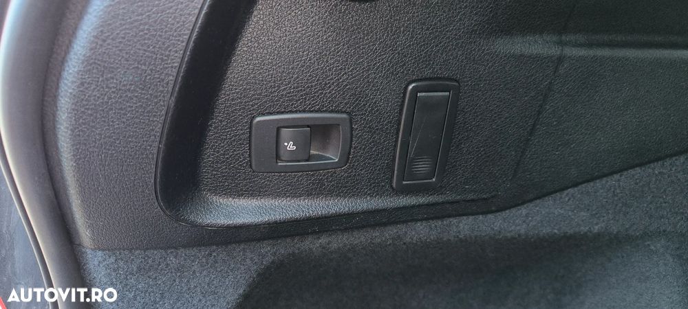 BMW Seria 2 218d Aut. - 32