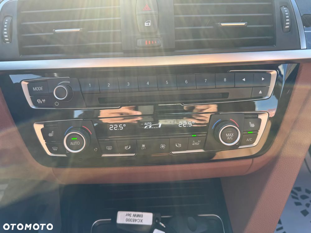 BMW Seria 3 320d Luxury Line - 27