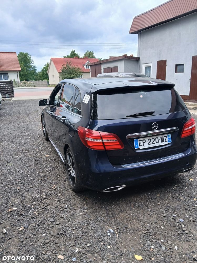 Mercedes-Benz Klasa B 180 d BlueEFFICIENCY Edition Style - 3