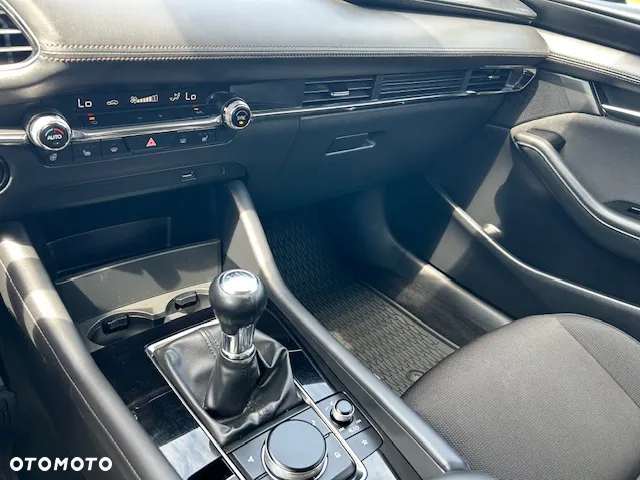 Mazda 3 FASTBACK SKYACTIV-X 2.0 M-Hybrid - 29