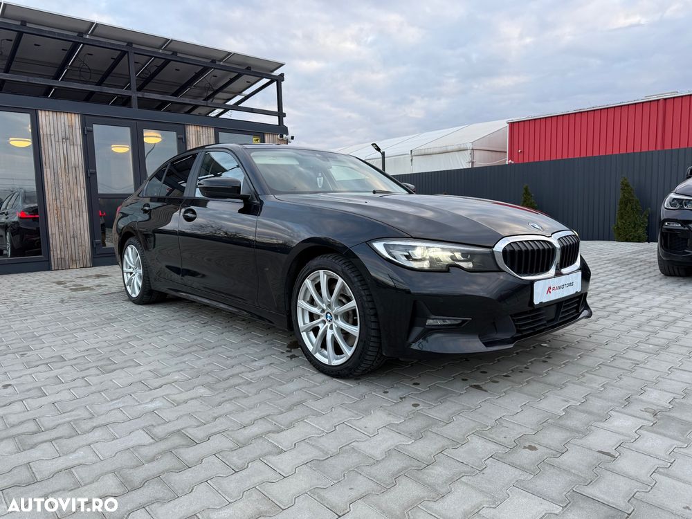BMW Seria 3 330d Aut. Sport Line - 1