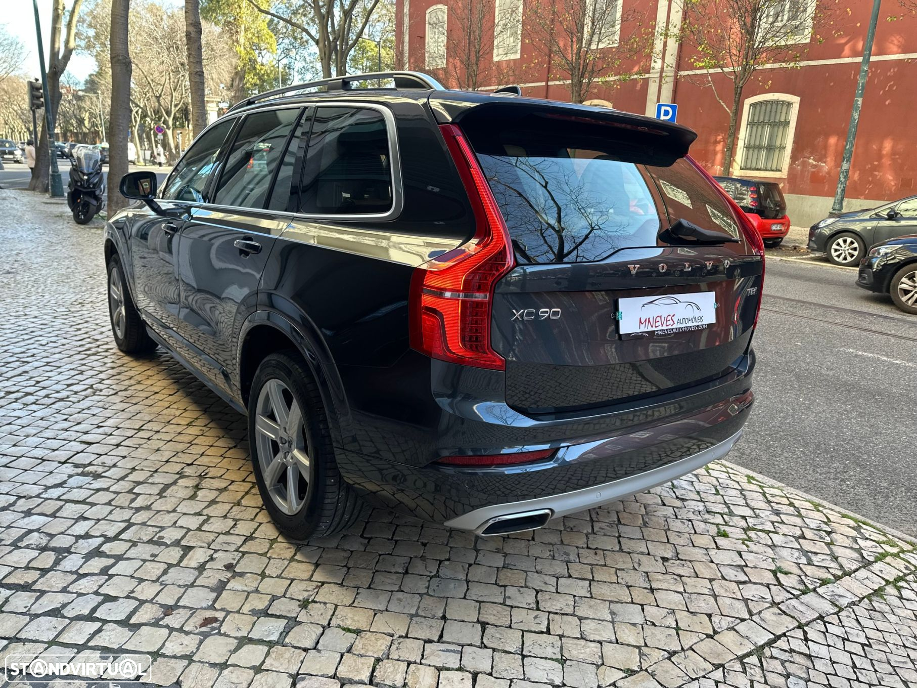 Volvo XC 90 2.0 T8 PHEV Momentum AWD - 6