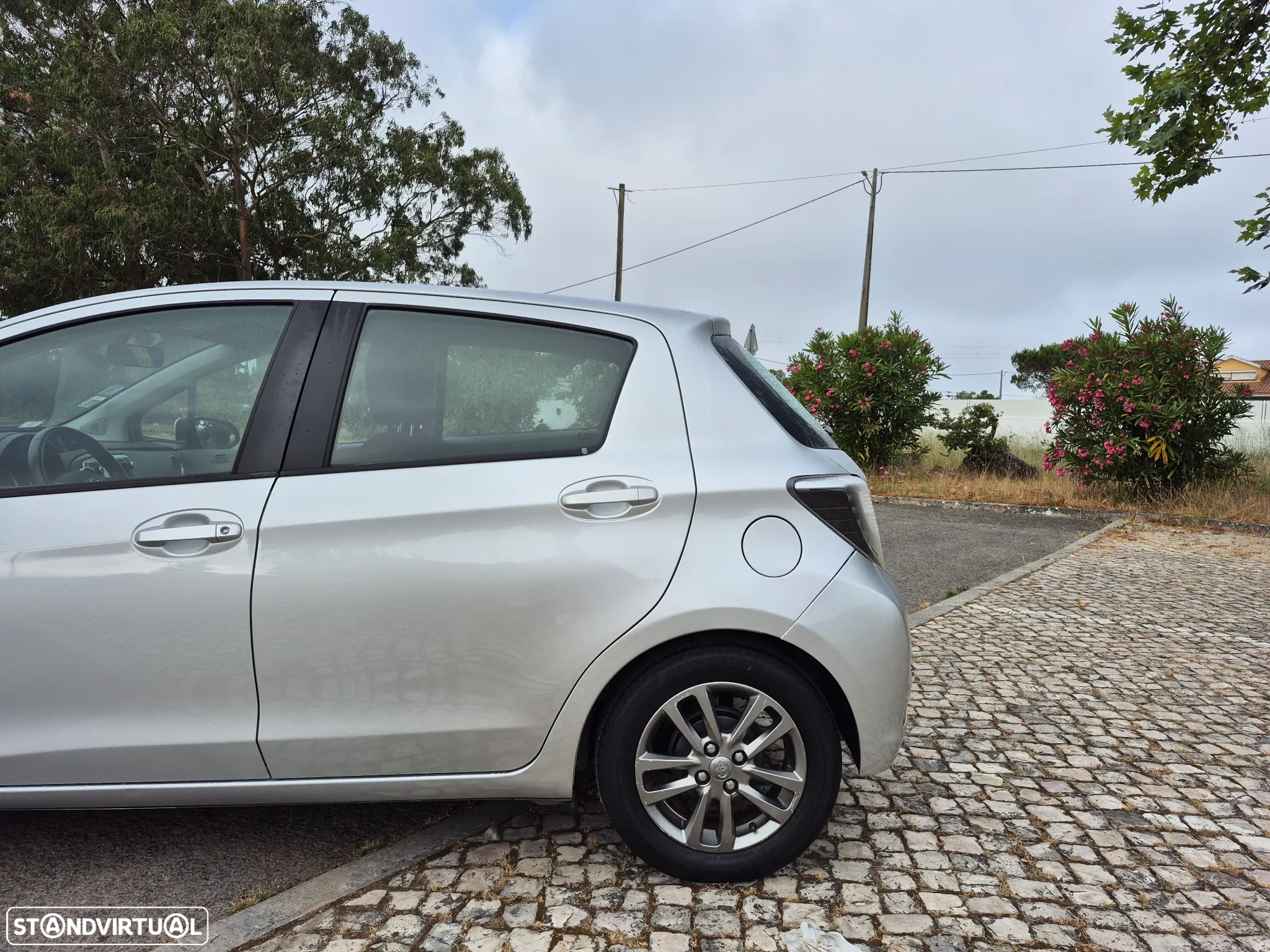 Toyota Yaris 1.33 VVT-i Comfort CVT+P.Style - 5