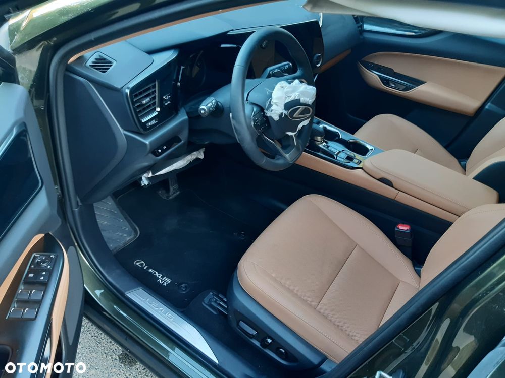 Lexus NX 350h - 16