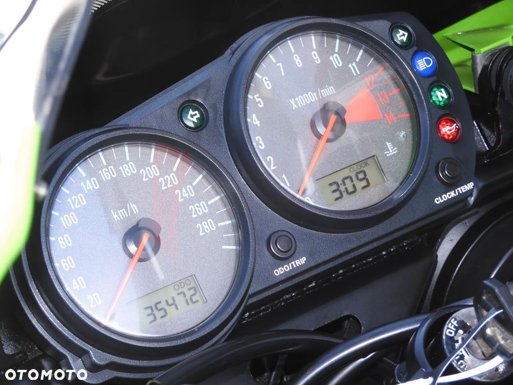 Kawasaki Ninja - 29