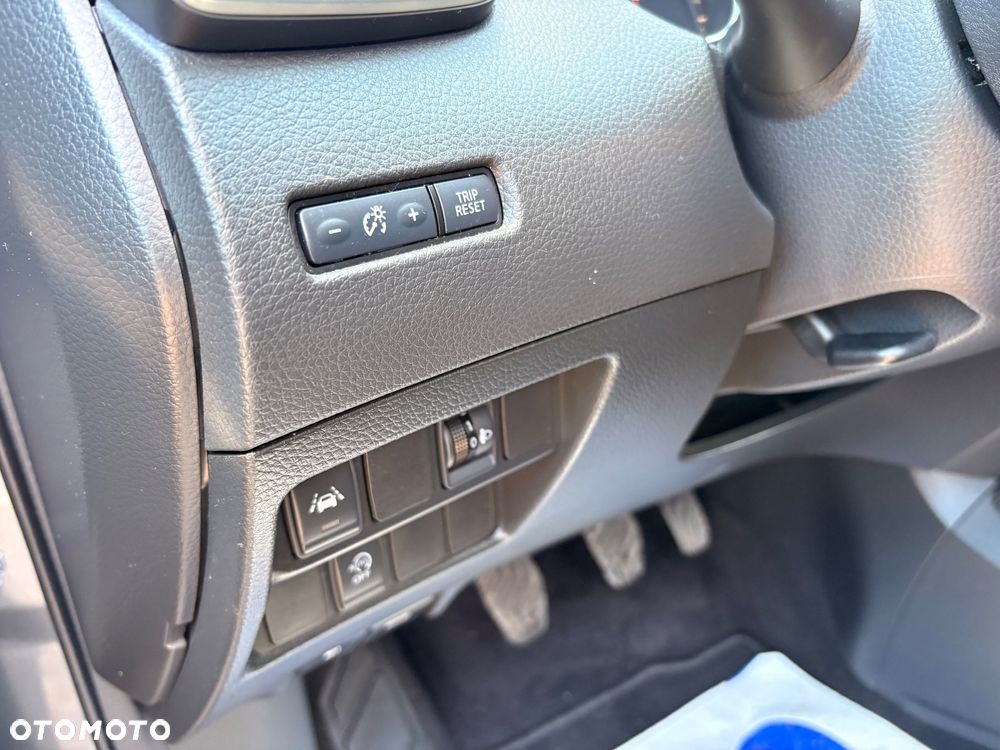 Nissan Qashqai 1.5 dCi Tekna EU6 - 12