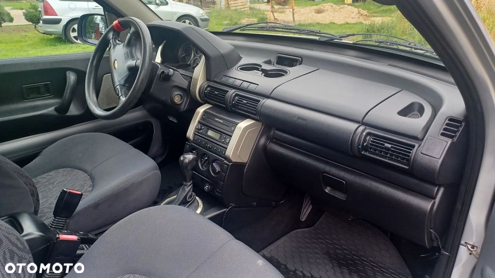 Land Rover Freelander - 18