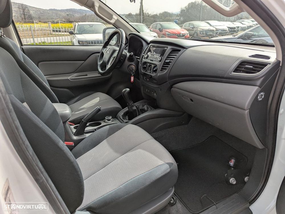 Mitsubishi L200 2.4 DI-D Club Invite 4WD - 20