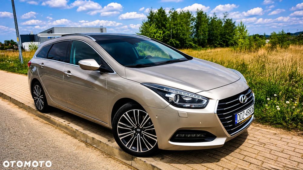 Hyundai i40 Kombi blue 1.7 CRDi DCT Premium - 3