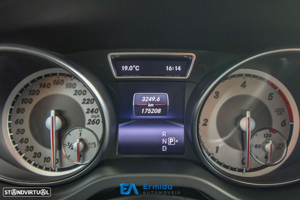 Mercedes-Benz CLA 220 d AMG Line Aut. - 27