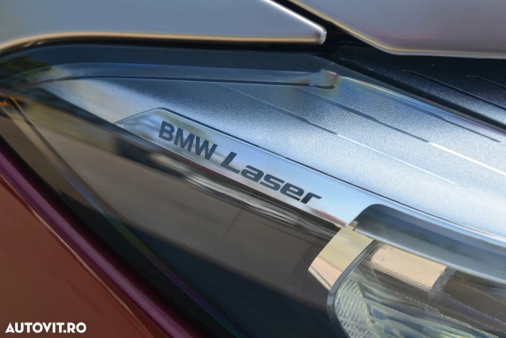 BMW Seria 7 730d xDrive MHEV - 12