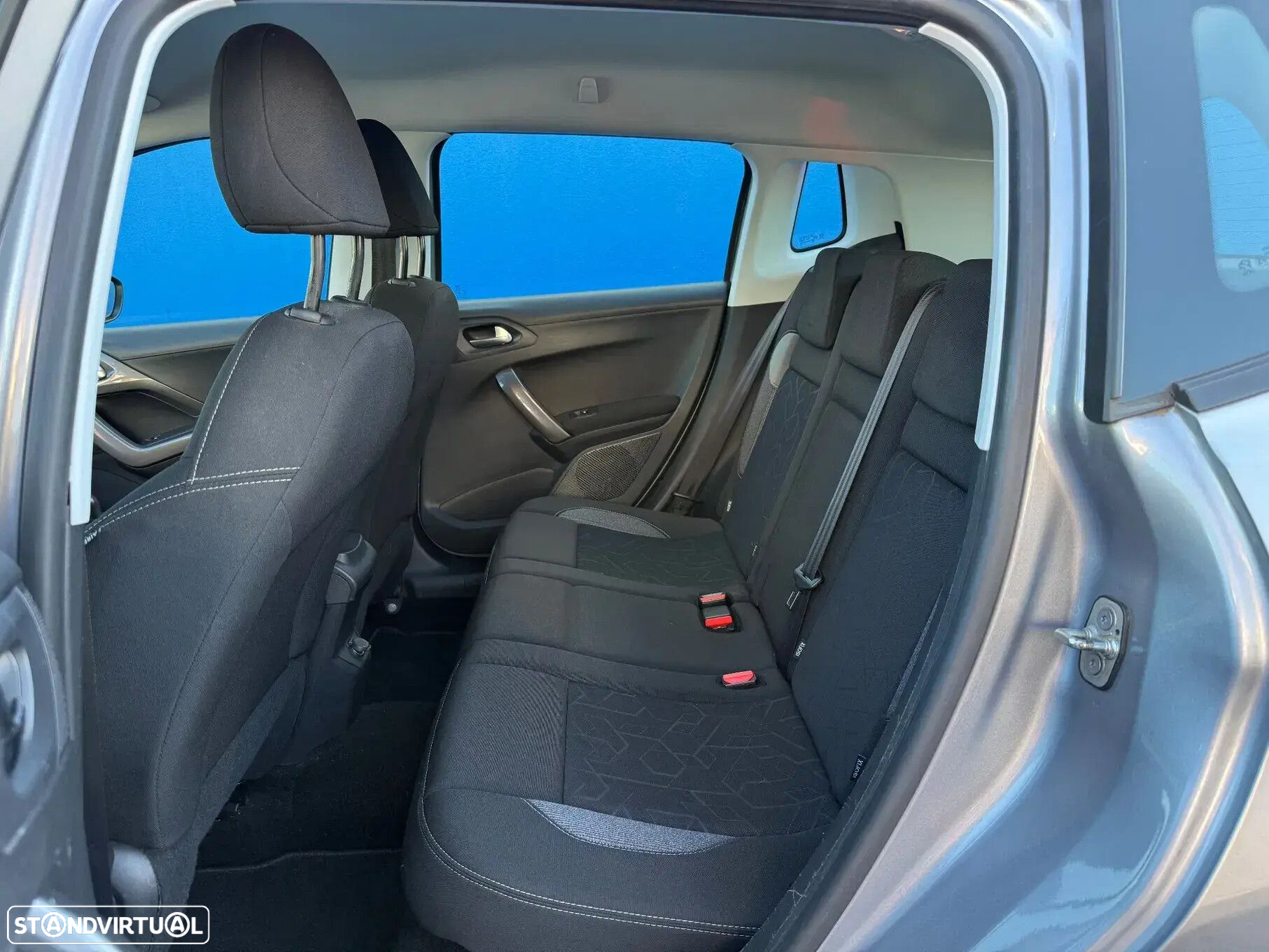 Peugeot 2008 1.2 PureTech Active - 10