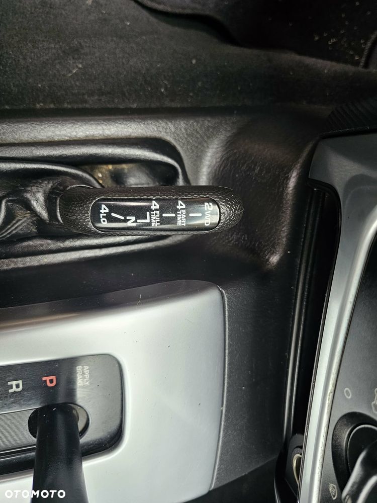 Jeep Cherokee 2.8L CRD Limited - 31