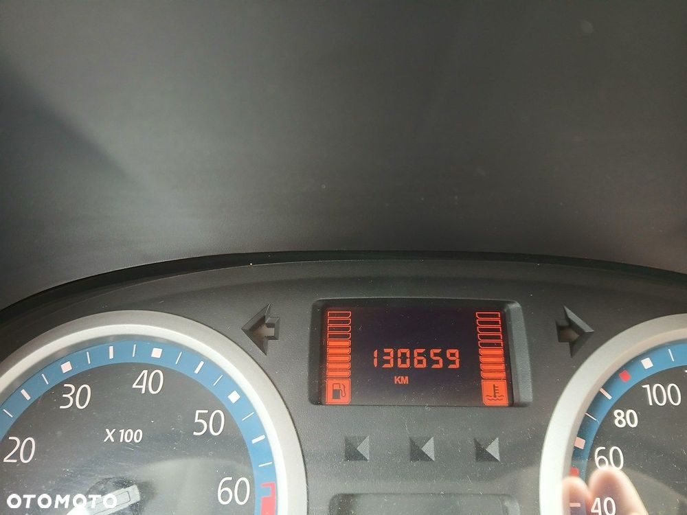 Renault Clio 1.2 16V Alize - 13