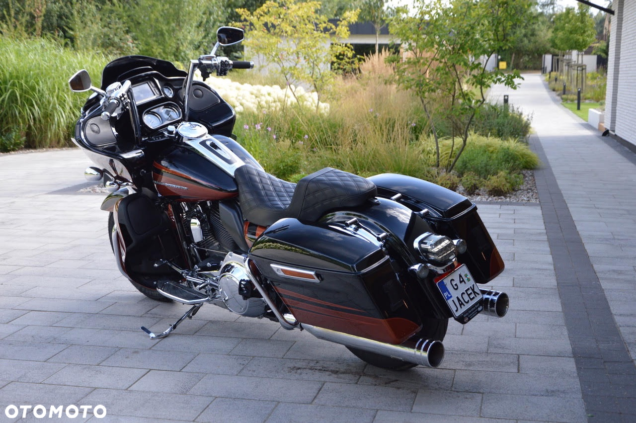 Harley-Davidson Touring Road Glide - 6