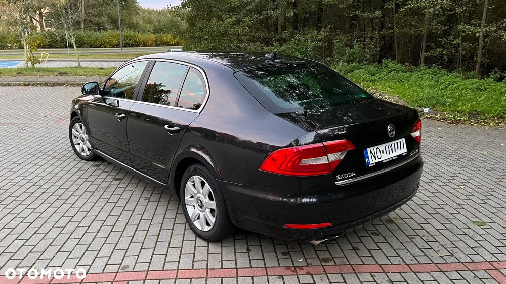 Skoda Superb 2.0 TDI 4x4 Elegance DSG - 3