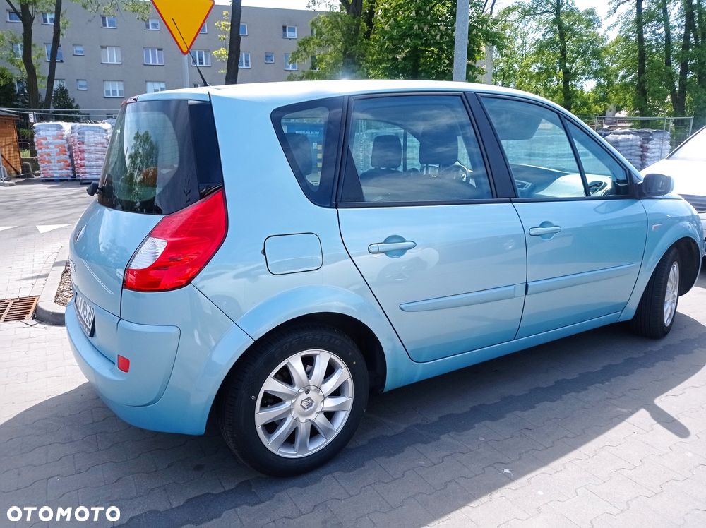 Renault Scenic 2.0 16V Privilege - 20