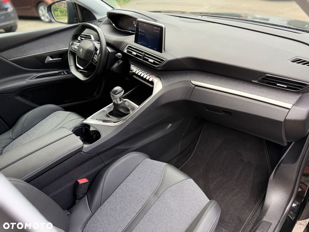 Peugeot 5008 BlueHDi 130 Allure Pack - 23