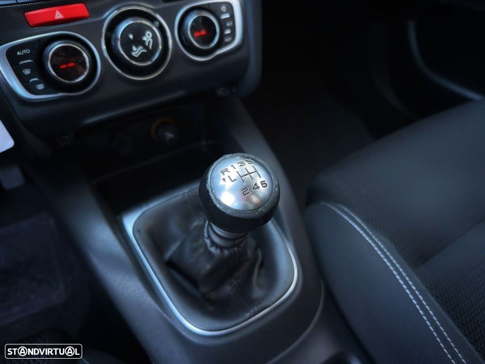 Citroën C4 1.6 e-HDi Exclusive - 14