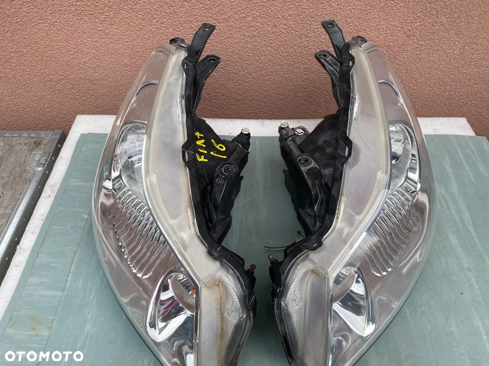 lampy sedici  sx4 komplet eu całe - 4