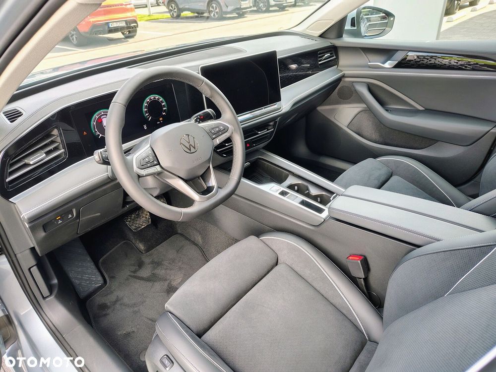 Volkswagen Passat - 15