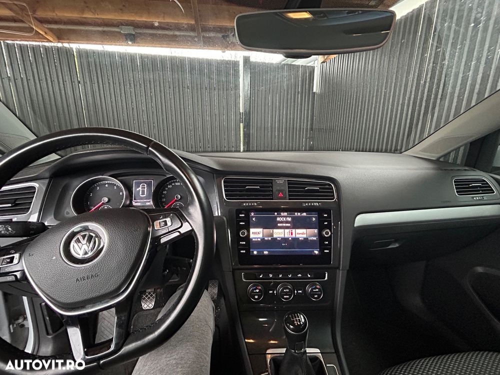 Volkswagen Golf 1.0 TSI Trendline - 5