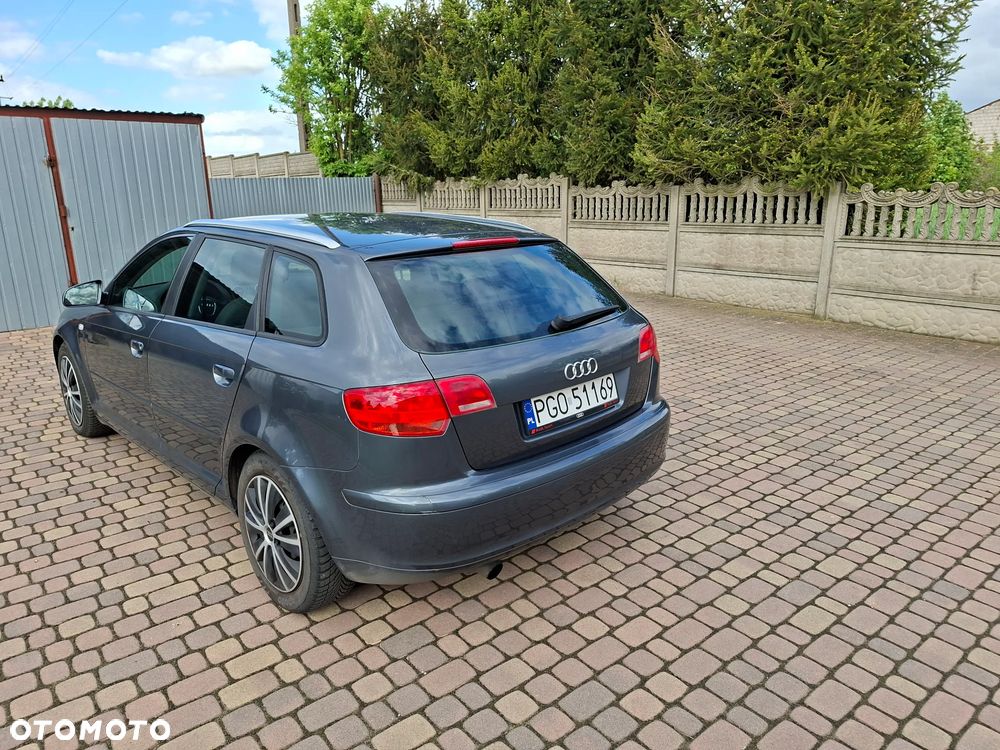 Audi A3 Sportback - 3
