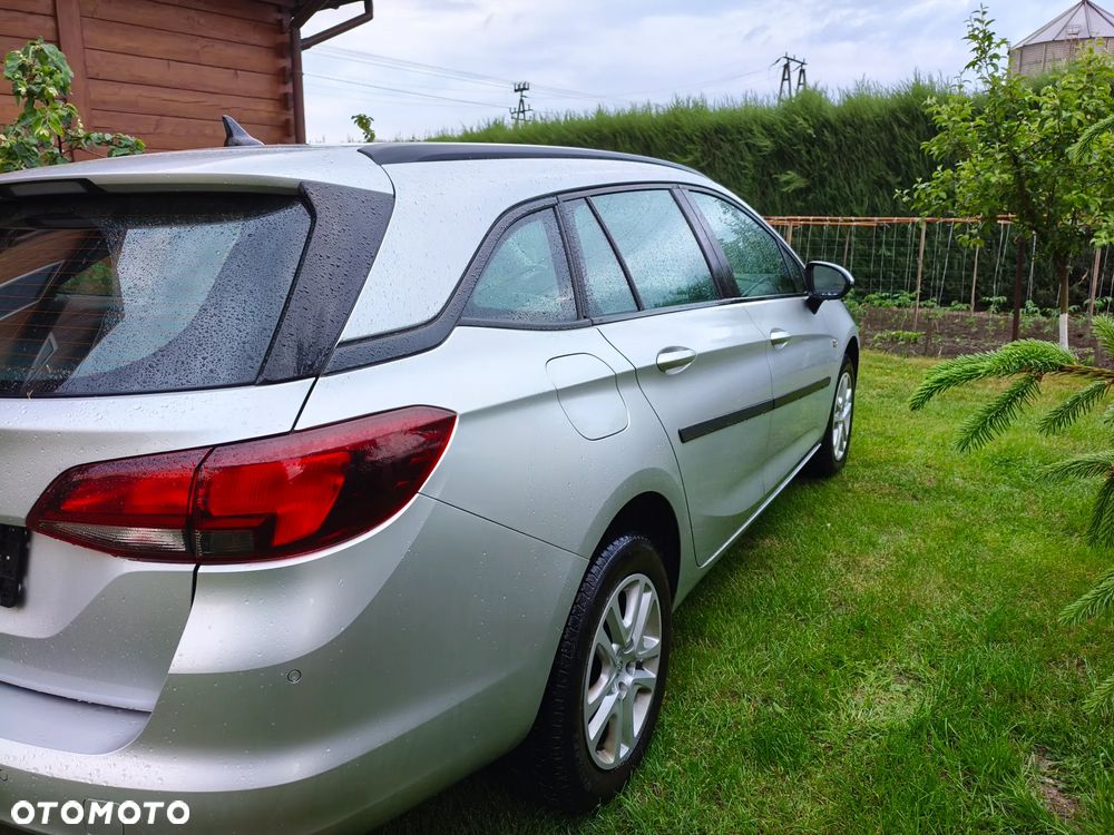 Opel Astra - 4