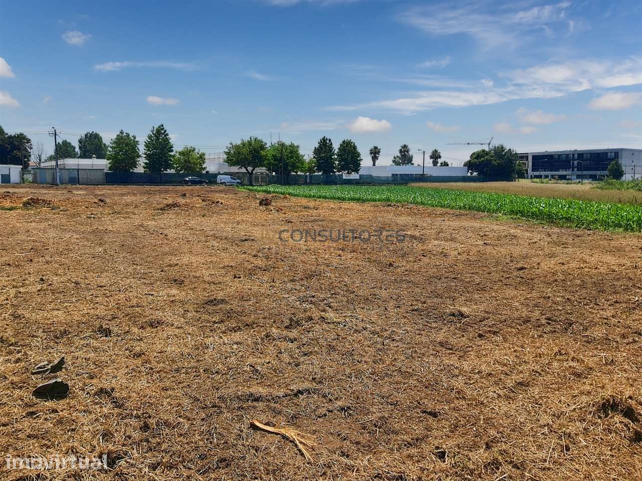 Terreno para construção de edificio multifamiliar - Grande imagem: 2/15