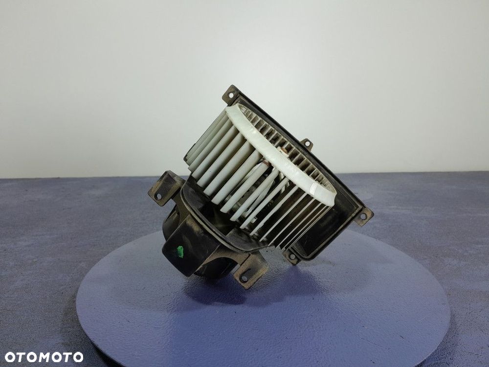 VW AMAROK I DMUCHAWA WENTYLATOR NAGRZEWNICY POWIETRZA - 2