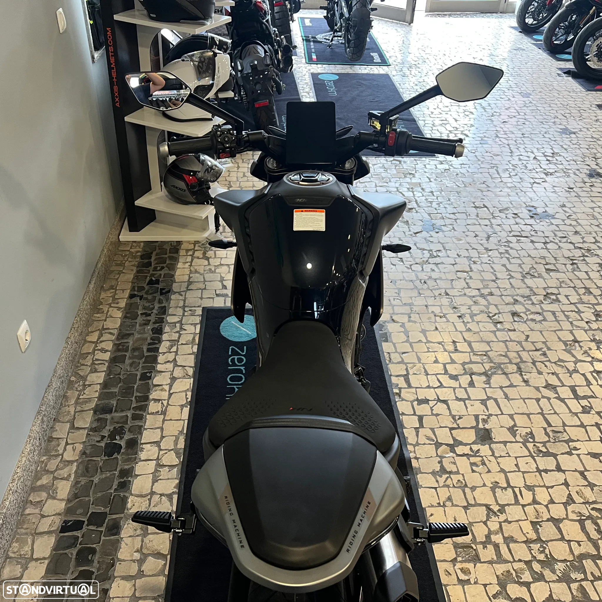 CF Moto 800NK - 7