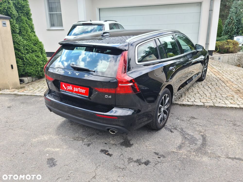 Volvo V60 D4 Drive-E Momentum - 23
