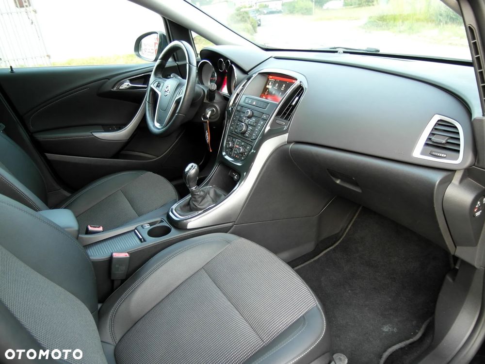 Opel Astra 1.4 Turbo Innovation - 19