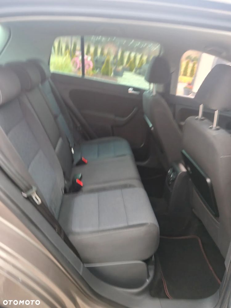 Volkswagen Golf Plus 1.6 TDI DPF Style - 12