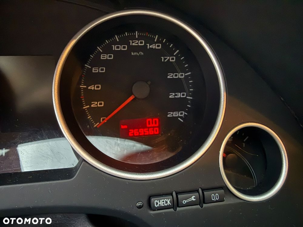 Seat Exeo 2.0 TDI DPF Sport - 6