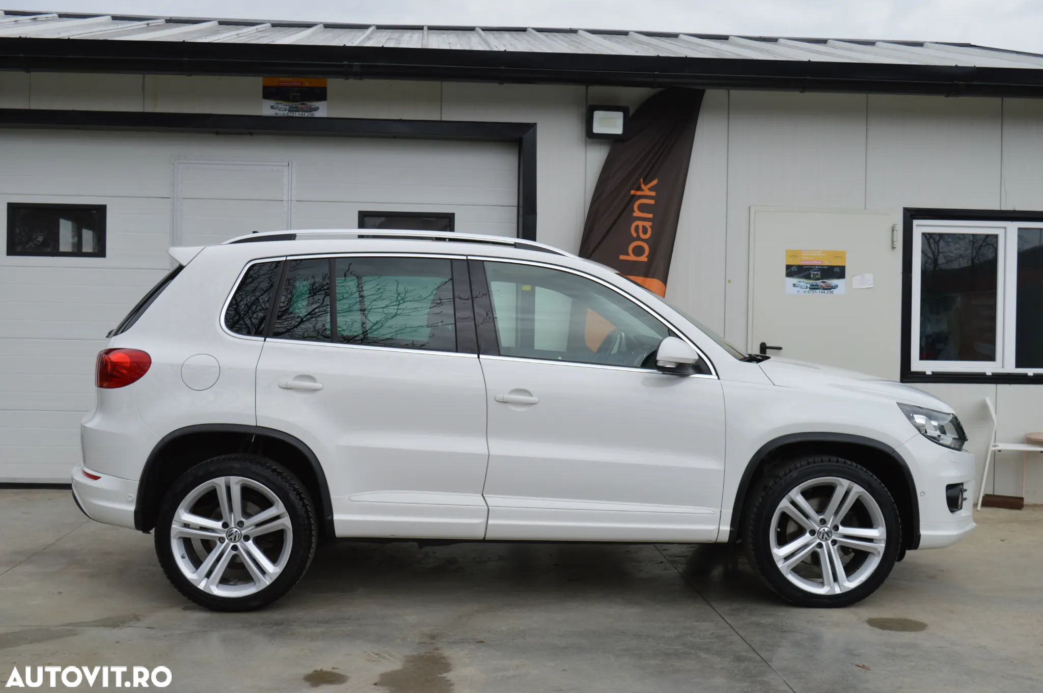 Volkswagen Tiguan - 5