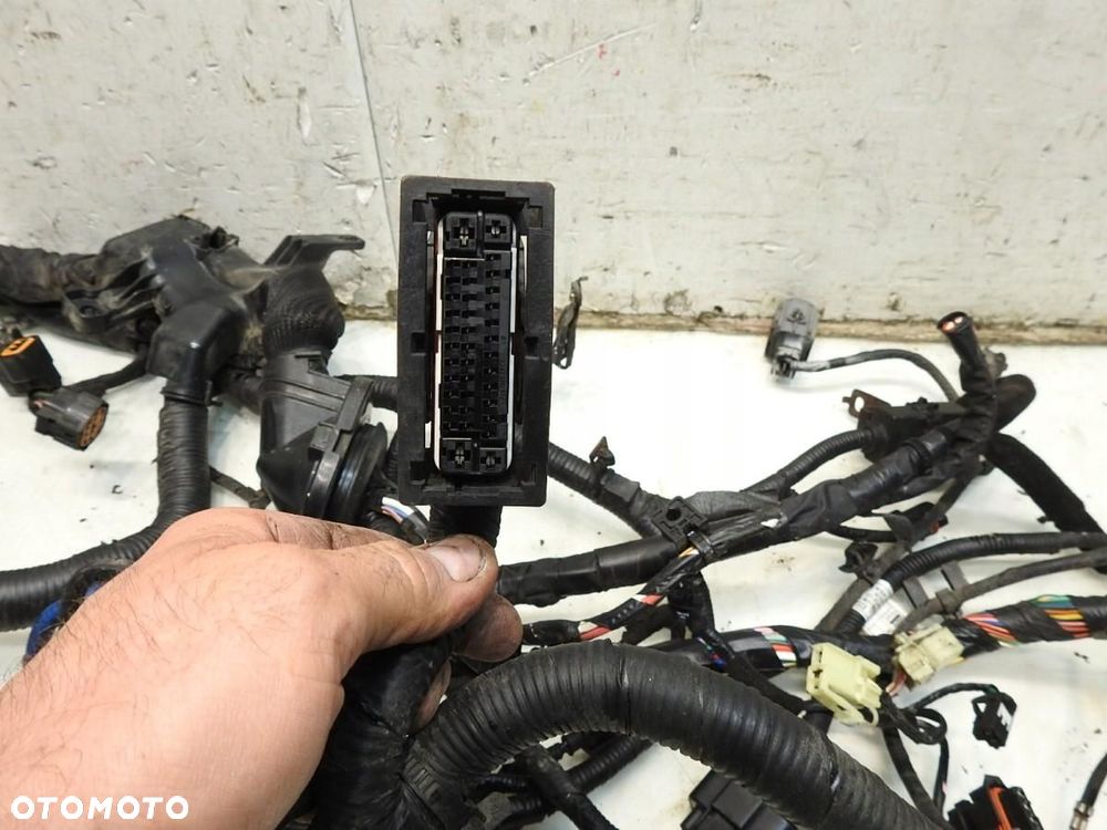WIĄZKA INSTALACJA KOMORY SILNIKA HYUNDAI I40 1.7 CRDI 912013Z620 - 10