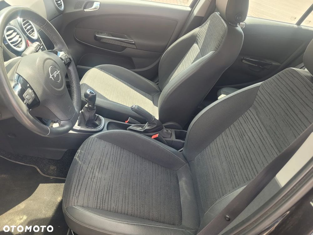 Opel Corsa 1.4 16V Innovation - 13