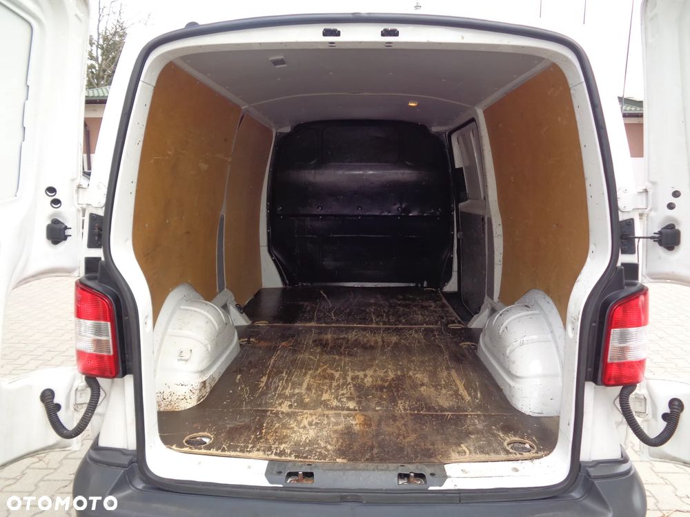 Volkswagen T5 LIFT - 11