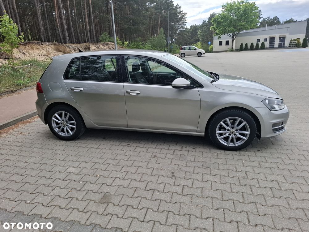 Volkswagen Golf 1.6 TDI BlueMotion Technology Comfortline - 8