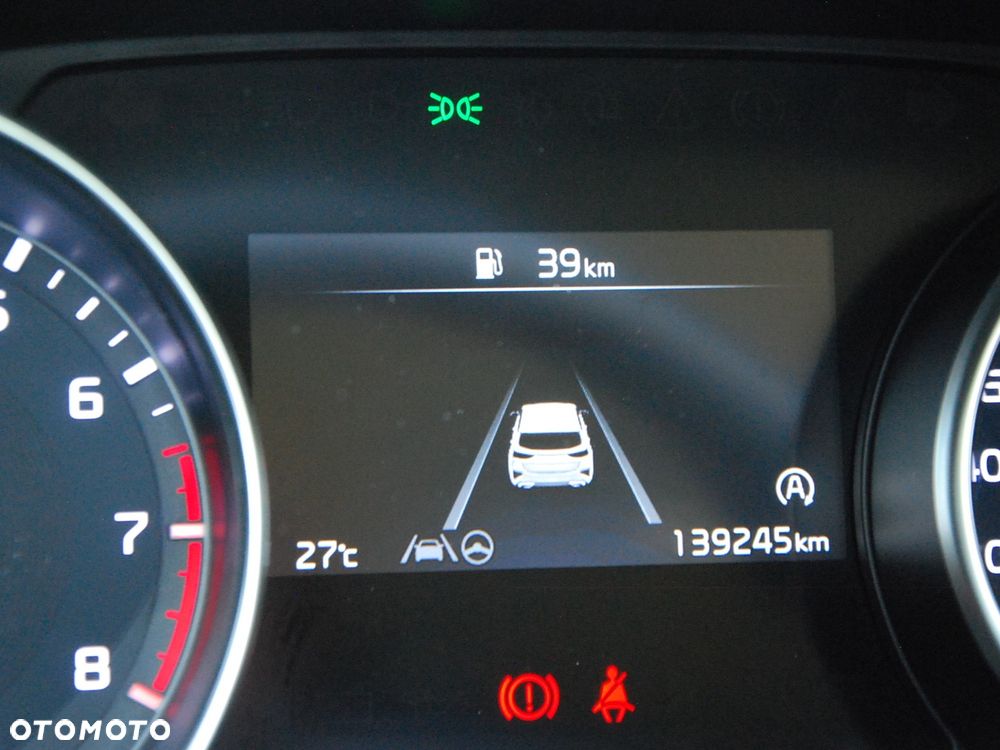 Kia Ceed - 35