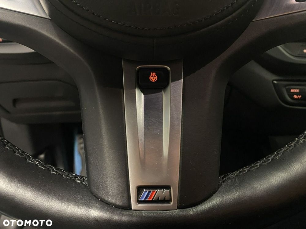 BMW Seria 2 220i - 25