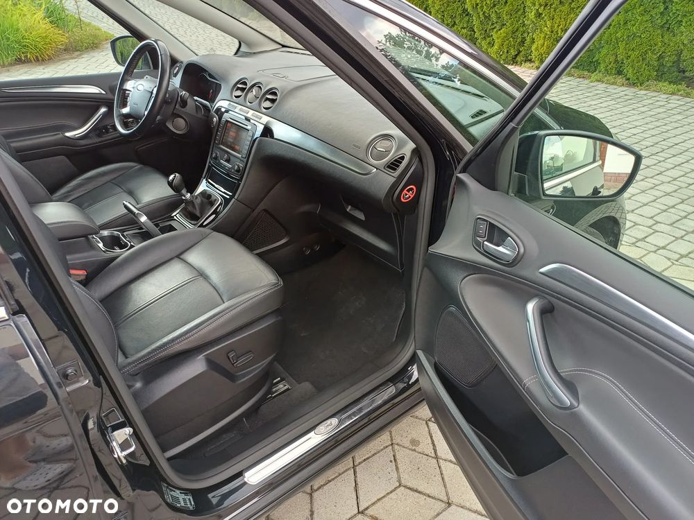 Ford Kuga 2.0 TDCi AWD Titanium - 12