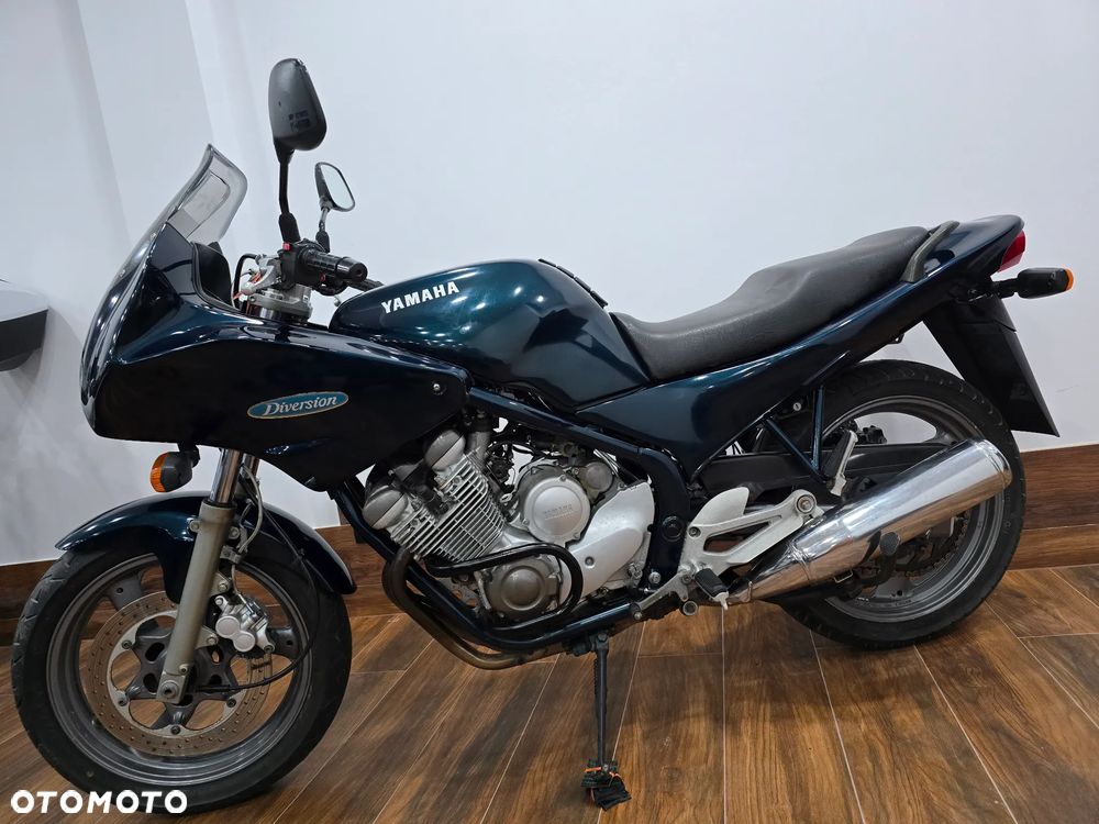 Yamaha XJ - 6