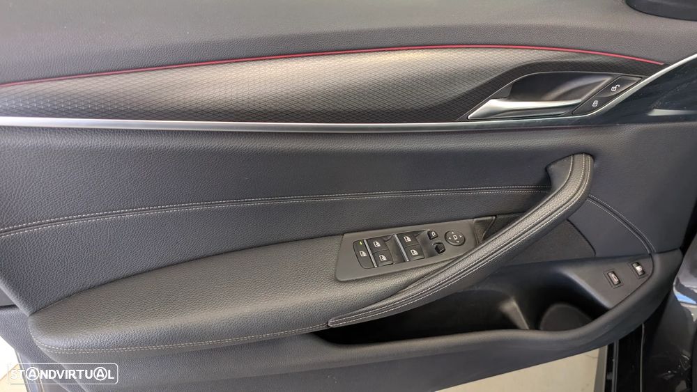 BMW 530 e Pack M - 14