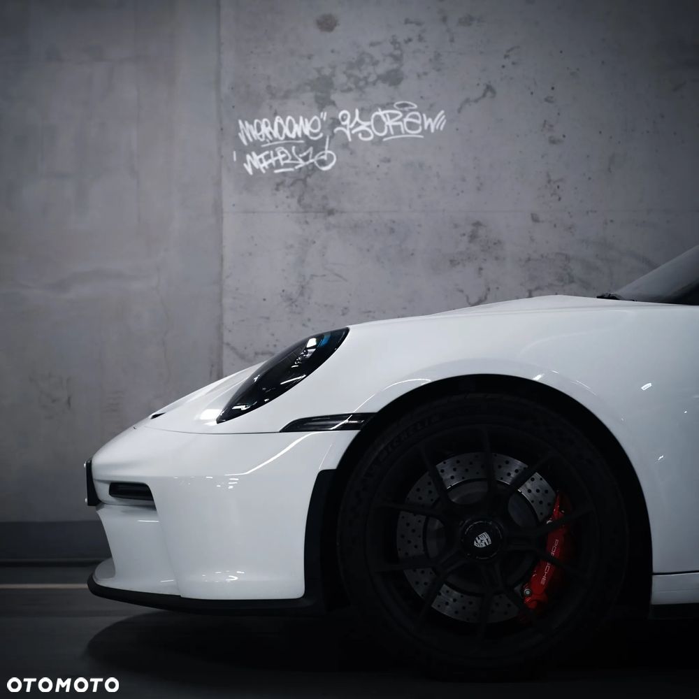 Porsche 911 GT3 Touring PDK - 3