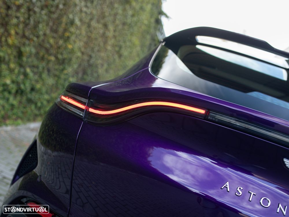 Aston Martin DBX 707 - 20