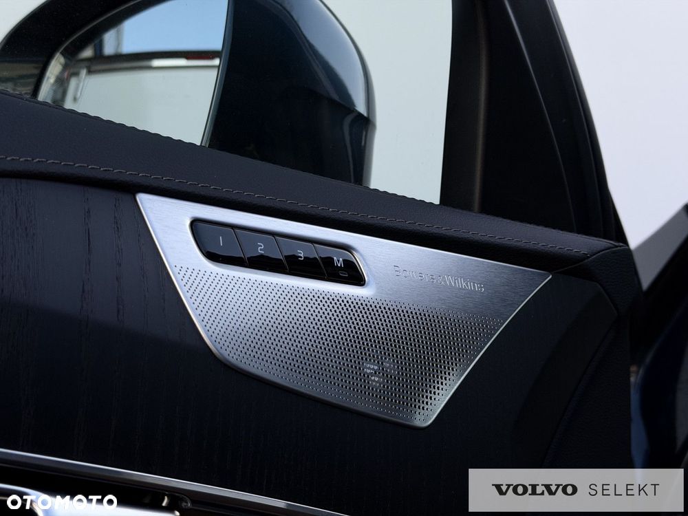Volvo XC 90 - 22