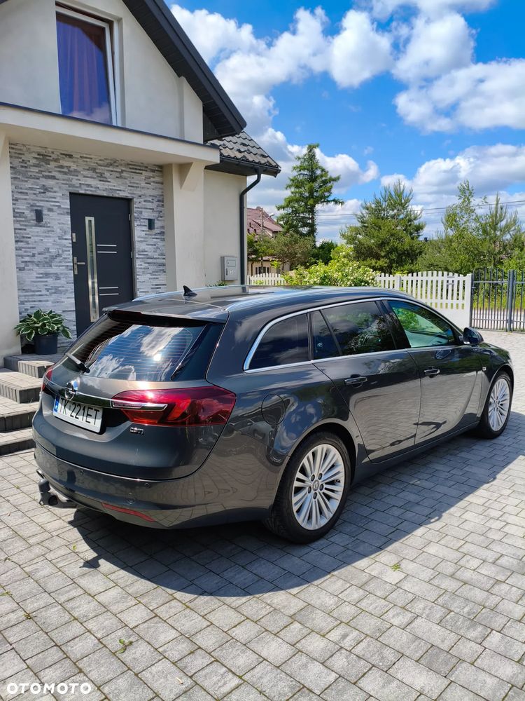Opel Insignia - 1