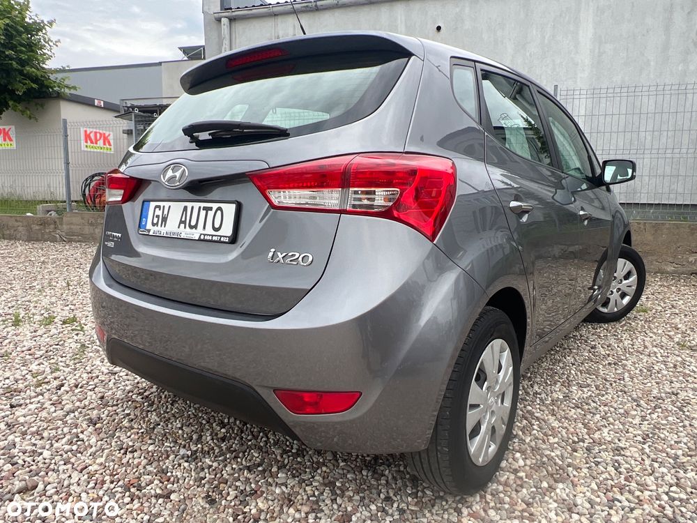 Hyundai ix20 1.4 blue Comfort - 11